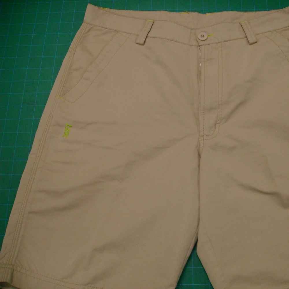 TASC Mens Shorts size M (32)